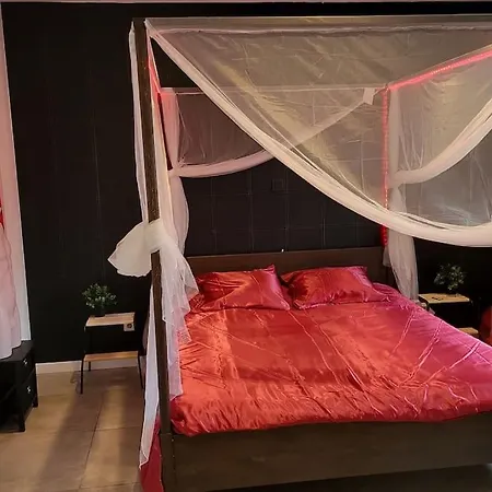 La Maison Accueille De 2 A 8 Personnes